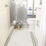Desain Kamar Mandi Biasa Sederhana Dengan Keramik Lantai Terbaru